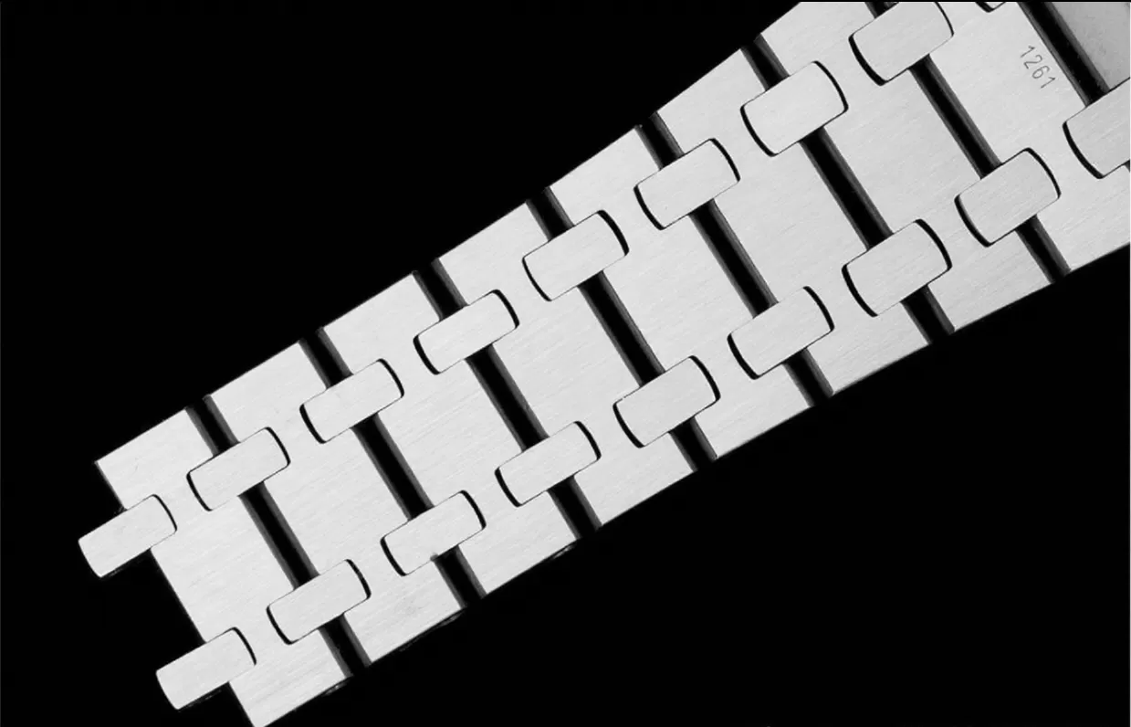 Royal Oak Ladies 67650 33mm SS / SS White ZF Swiss Qtz - Image 16