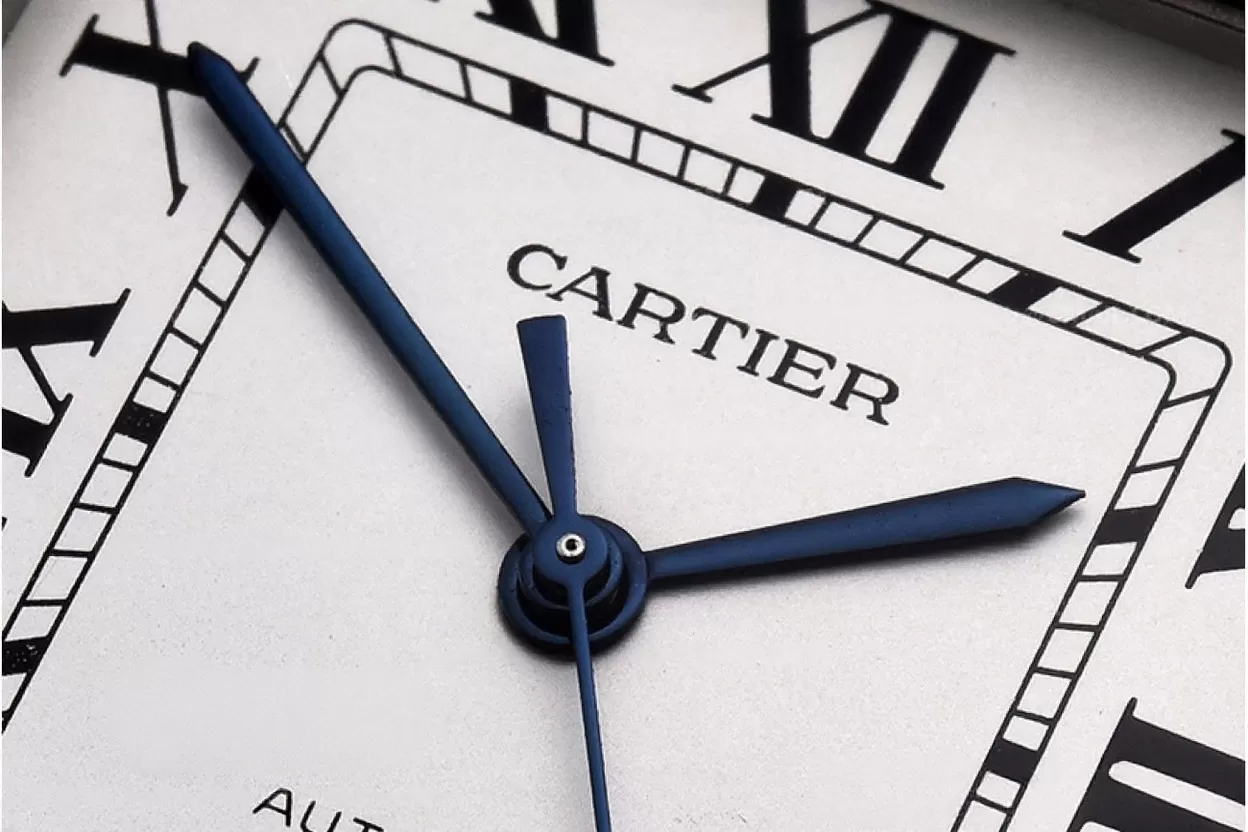 Cartier ?C Santos De Cartier Mens XL YG / SS White 3KF MY9015 - Image 4