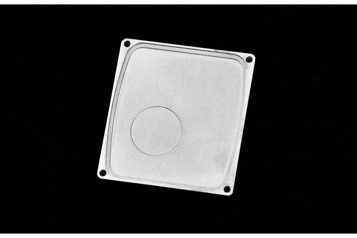 Tank Must 25.5MM White Dial On SS Bracelet K11F Quartz - Image 15