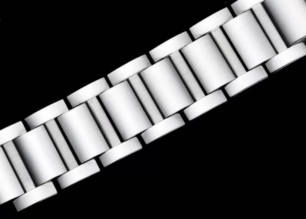Tank Must 25.5MM White Dial On SS Bracelet K11F Quartz - Image 17