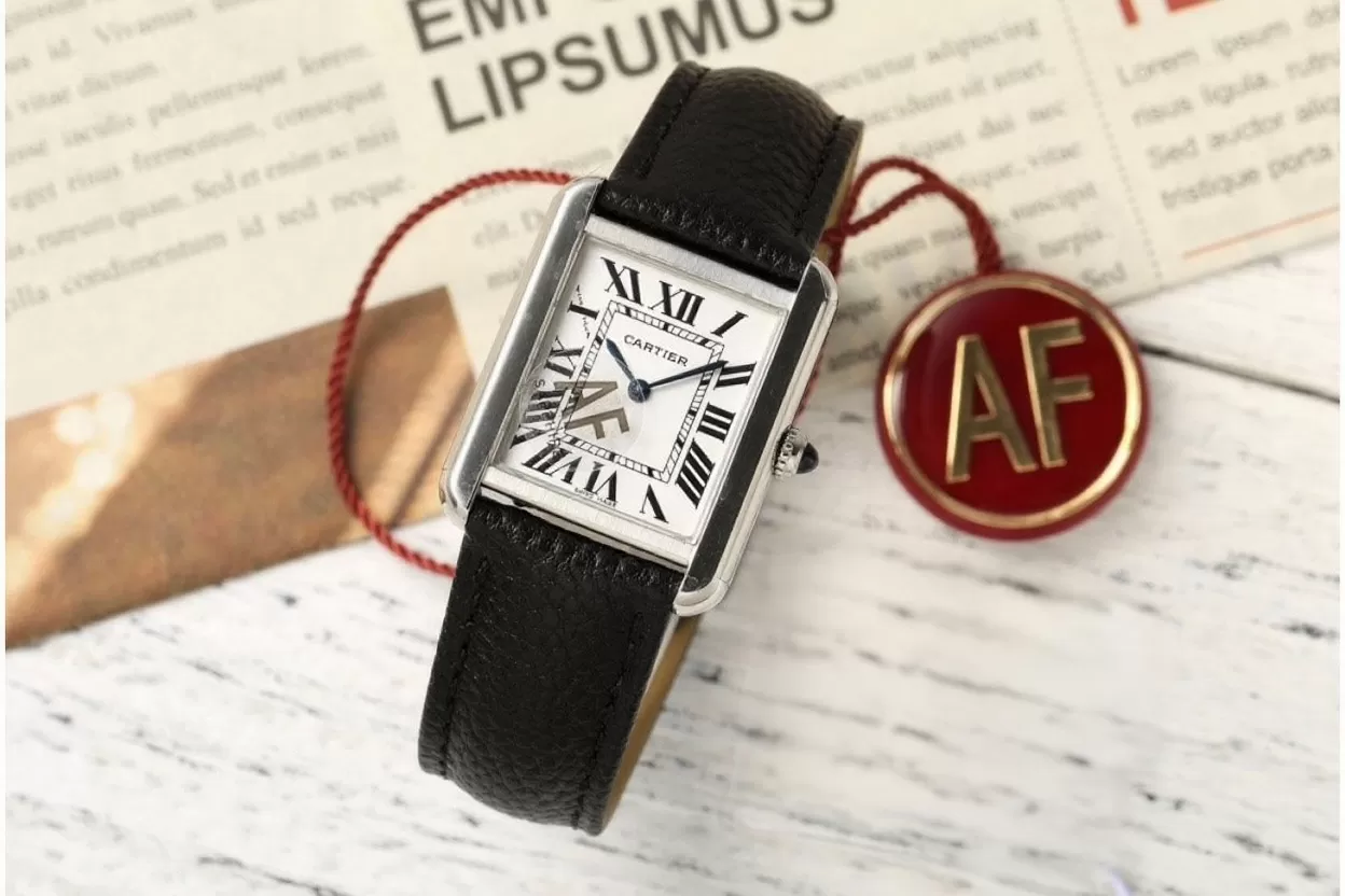 Cartier ?C Tank Solo 24.4mm White Dial on Lychee Grain Leather AF Quartz - Image 2