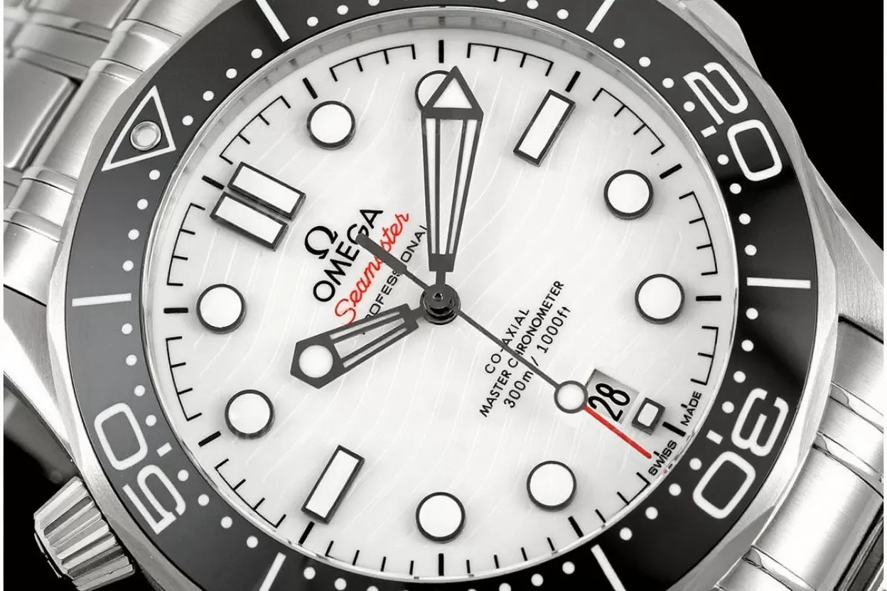 Seamaster 300m 42mm SS / SS White Dial VSF VS8800 Super Clone - Image 4