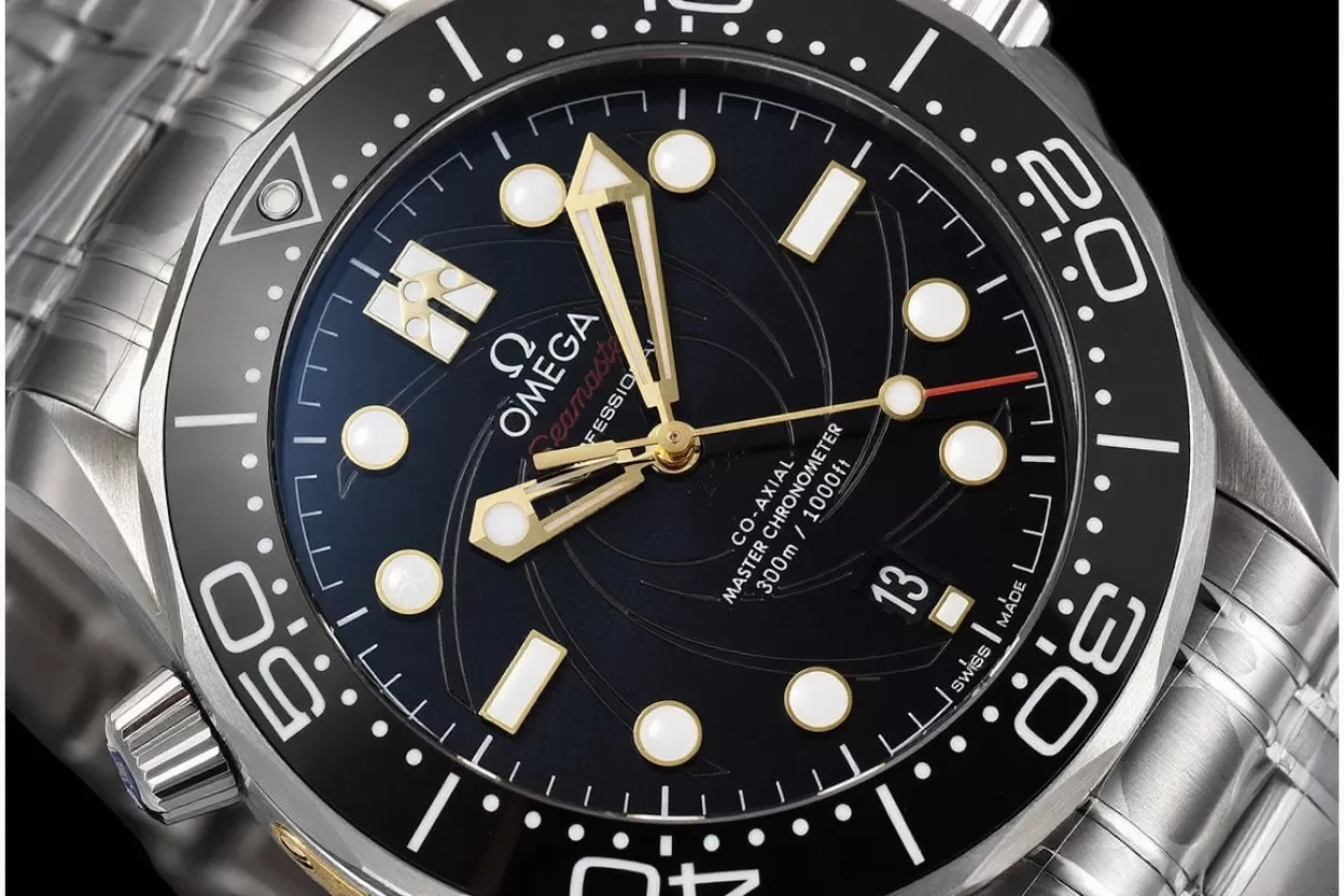 Seamaster 300m James Bond 007 SS / SS Black Dial VSF VS8800 - Image 4