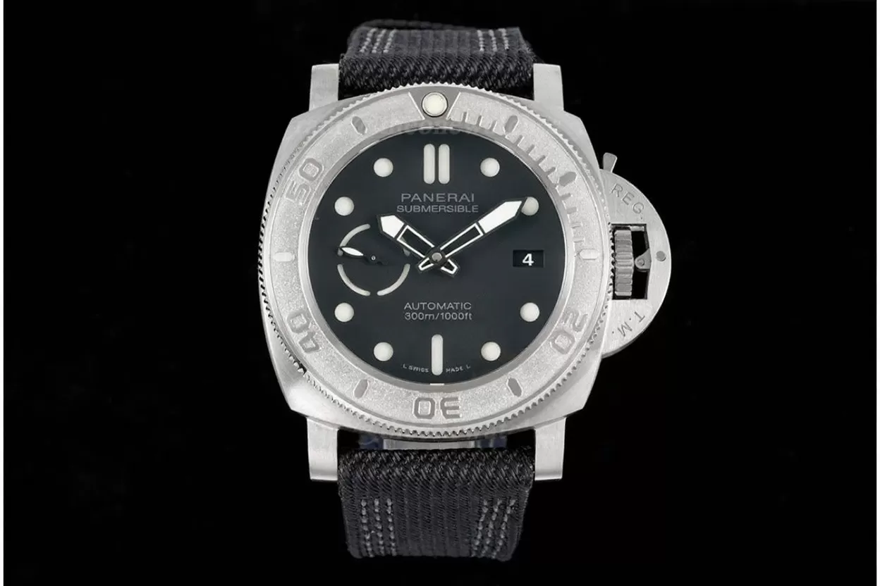 Submersible PAM984 Mike Horn 47mm TI / NY Black Dial VSF P9010 - Image 4