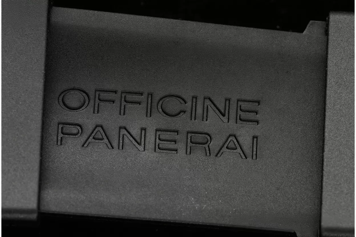PAM683 Submersible 42mm SS / RU Black VSF P900 - Image 14