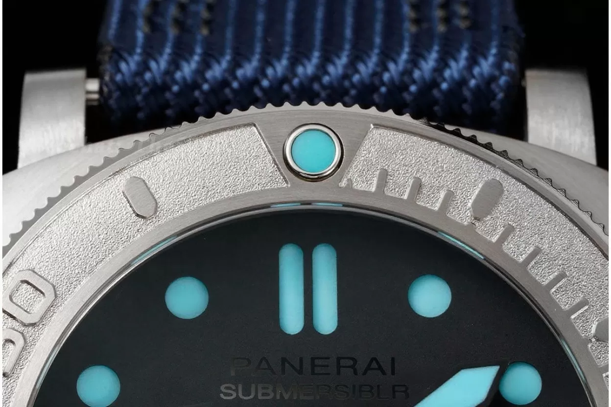 Submersible PAM985 Mike Horn 47mm TI / NY Black Dial VSF P9010 - Image 5