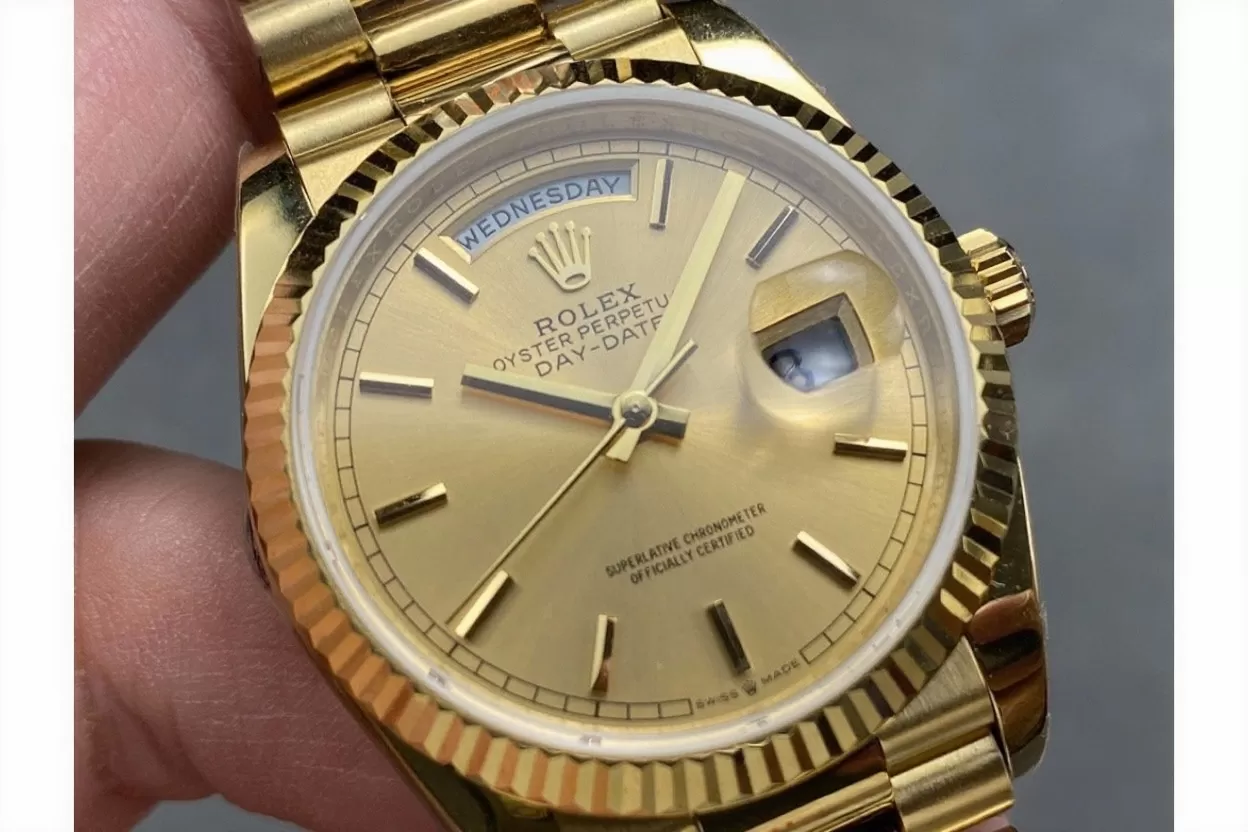 DayDate 128238 36mm YG / YG Gold / Stk QF V3 VR3255(Gain Weight) - Image 3