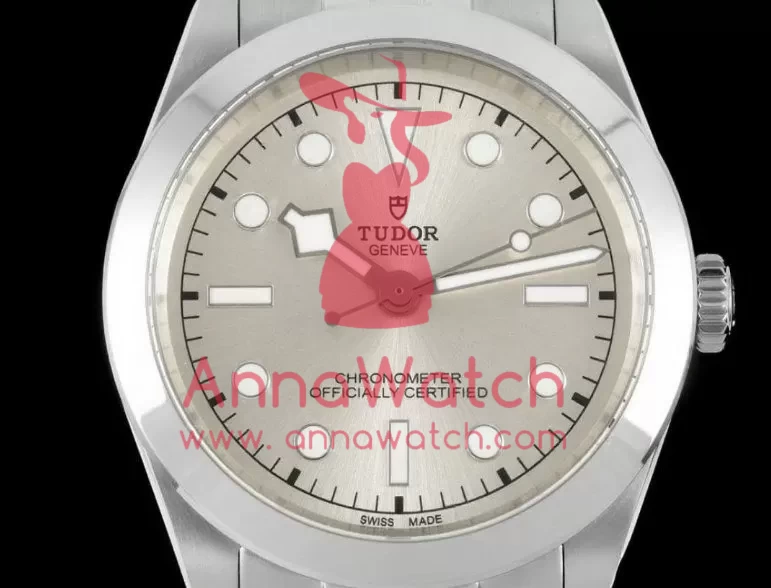 Heritage Black Bay 39mm SS / SS Silver / Dot KRF A2824